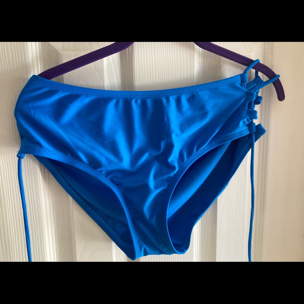 Womens’ Time and Tru Medium Bikini Bottoms